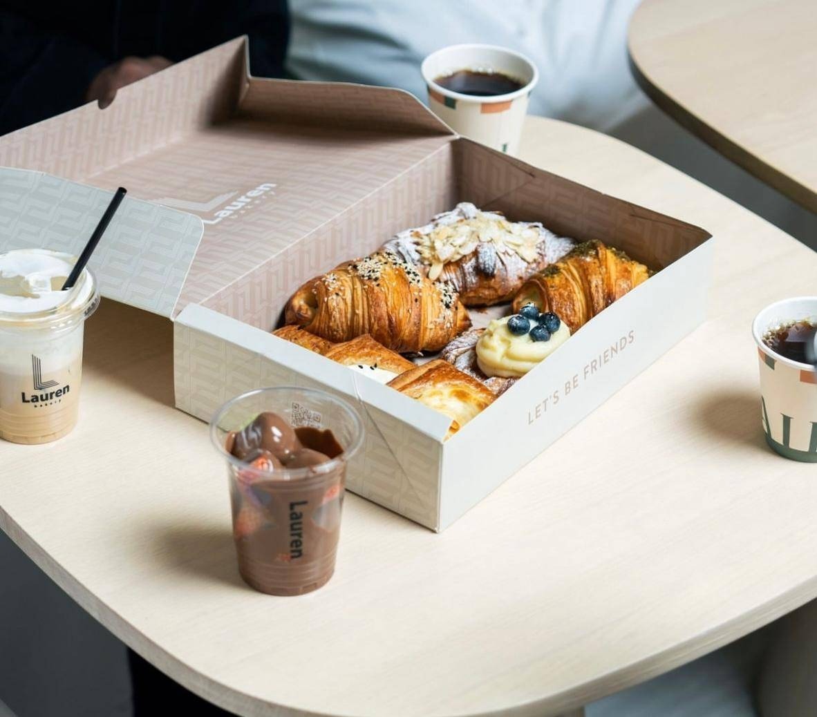 صينيه شكولاتة اكليرك